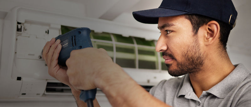 Aircon Hero technician providing aircond service in Klang Valley